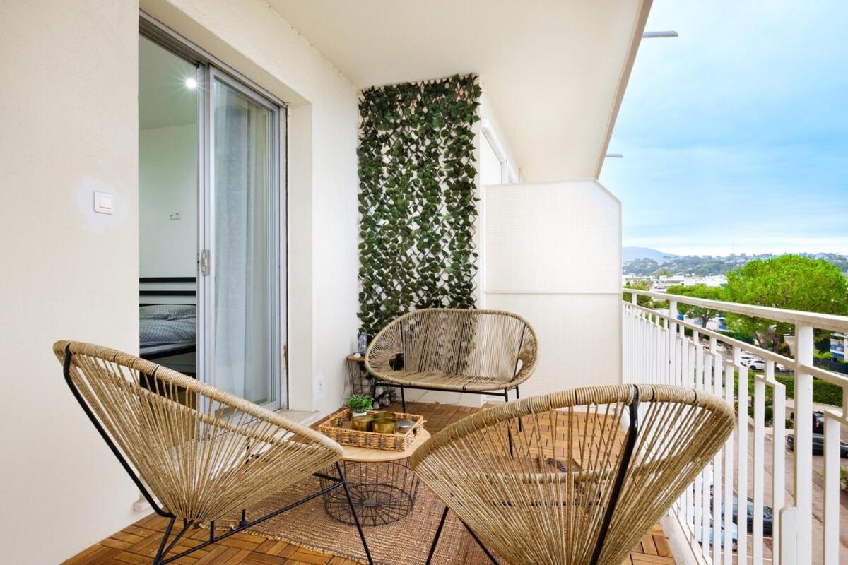 Le Millesime ~ Vue ~ Balcon ~ Parking Apartman Cagnes-sur-Mer Kültér fotó